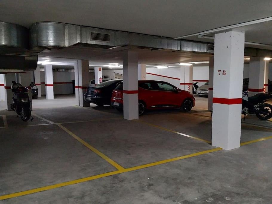 Piso En Linares Zona Centro Con Parking Gratis Leilighet Eksteriør bilde